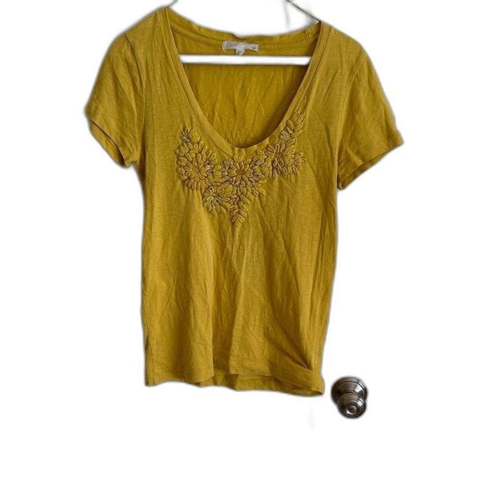 J Crew Yellow V Neck Floral Embroidered Cotton T-Shirt Style 23714 Mens Size S